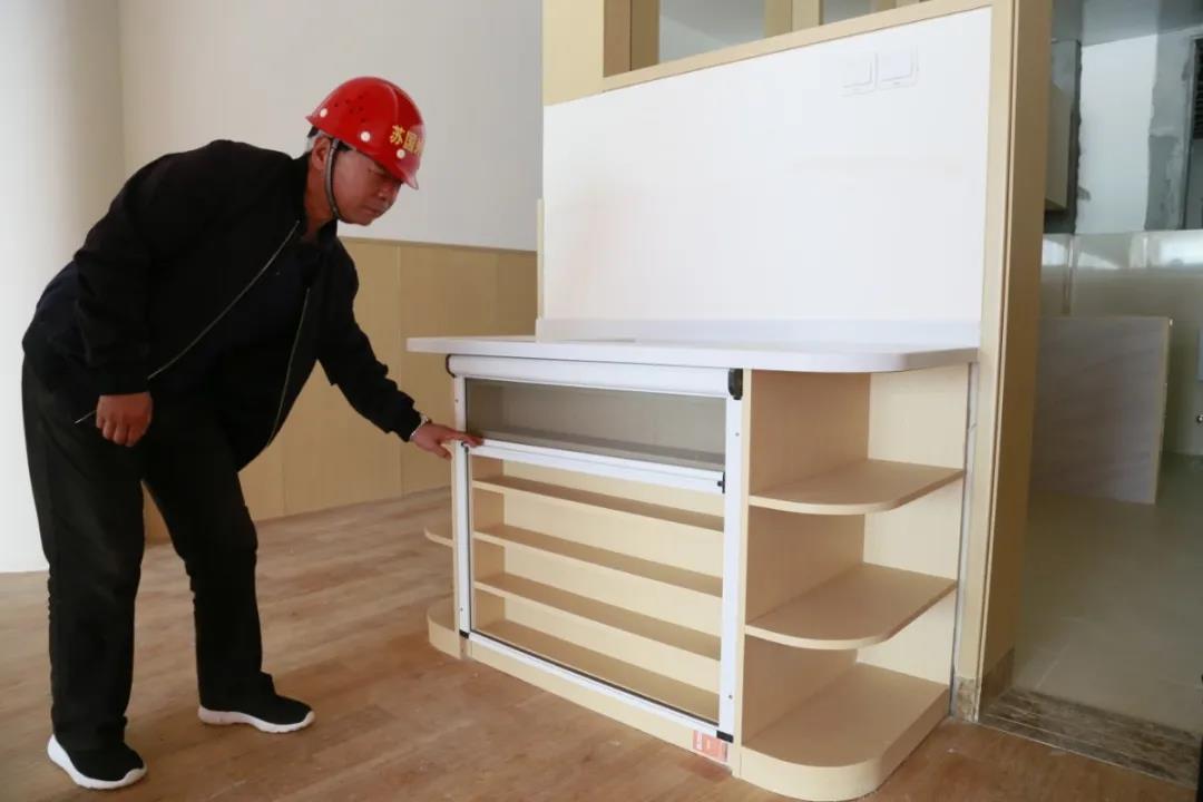 孩子放水杯的地方.JPG 圖片